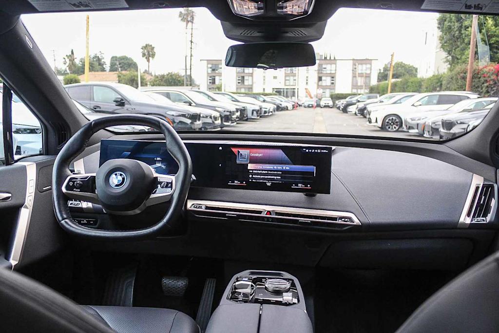 Thumbnail: 2023 BMW iX - 2