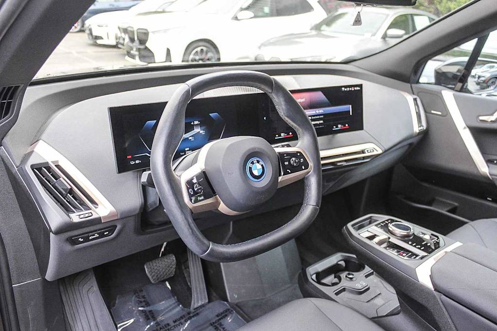 Thumbnail: 2023 BMW iX - 9