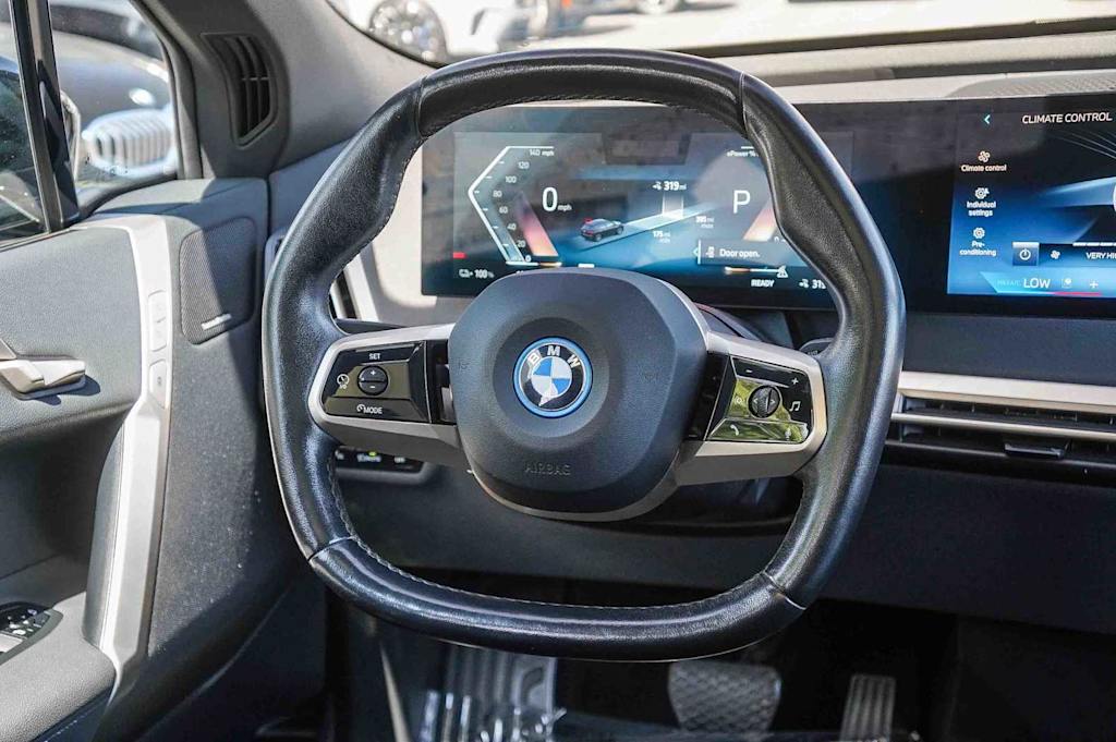 Thumbnail: 2024 BMW iX - 7