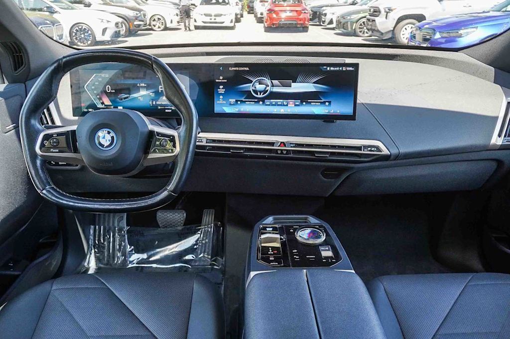 Thumbnail: 2024 BMW iX - 2