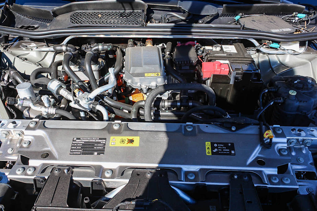 Thumbnail: 2026 BMW iX - 6