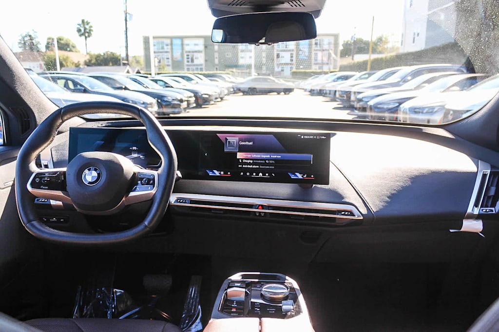 Thumbnail: 2026 BMW iX - 2