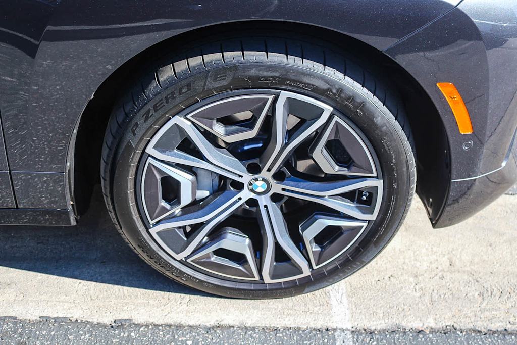 Thumbnail: 2026 BMW iX - 20