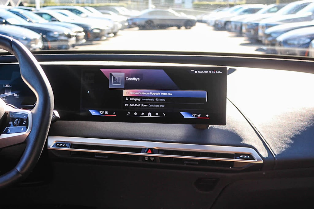 Thumbnail: 2026 BMW iX - 12