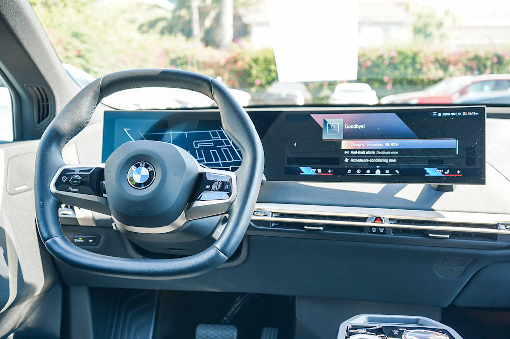 Thumbnail: 2026 BMW iX - 8