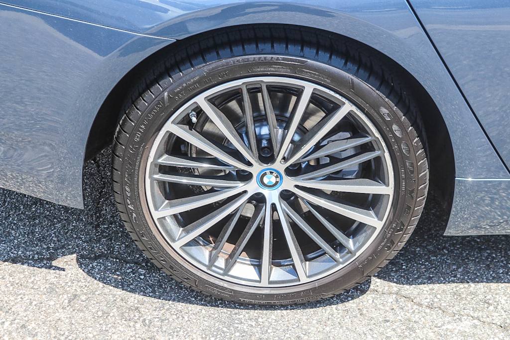 Thumbnail: 2023 BMW 5 Series - 7
