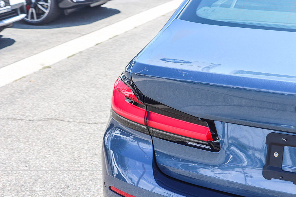 Thumbnail: 2023 BMW 5 Series - 19