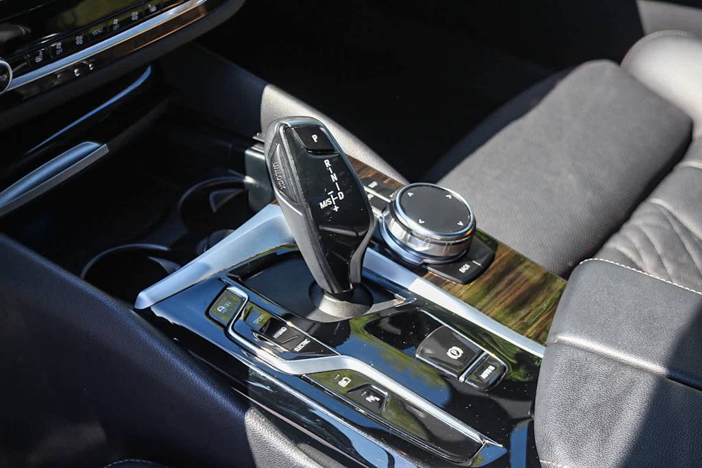 Thumbnail: 2023 BMW 5 Series - 12