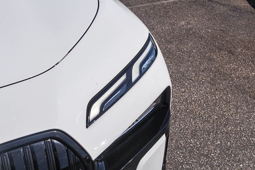 Thumbnail: 2023 BMW 7 Series - 18