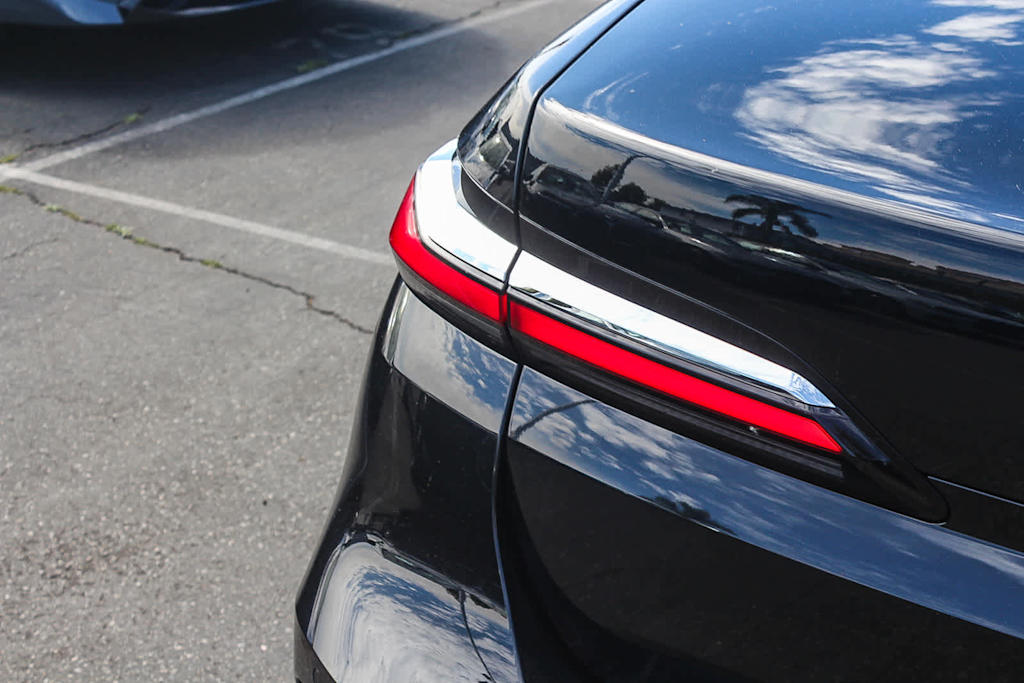 Thumbnail: 2026 BMW 7 Series - 6