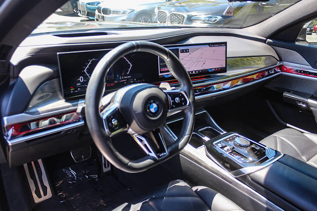 Thumbnail: 2023 BMW 7 Series - 12