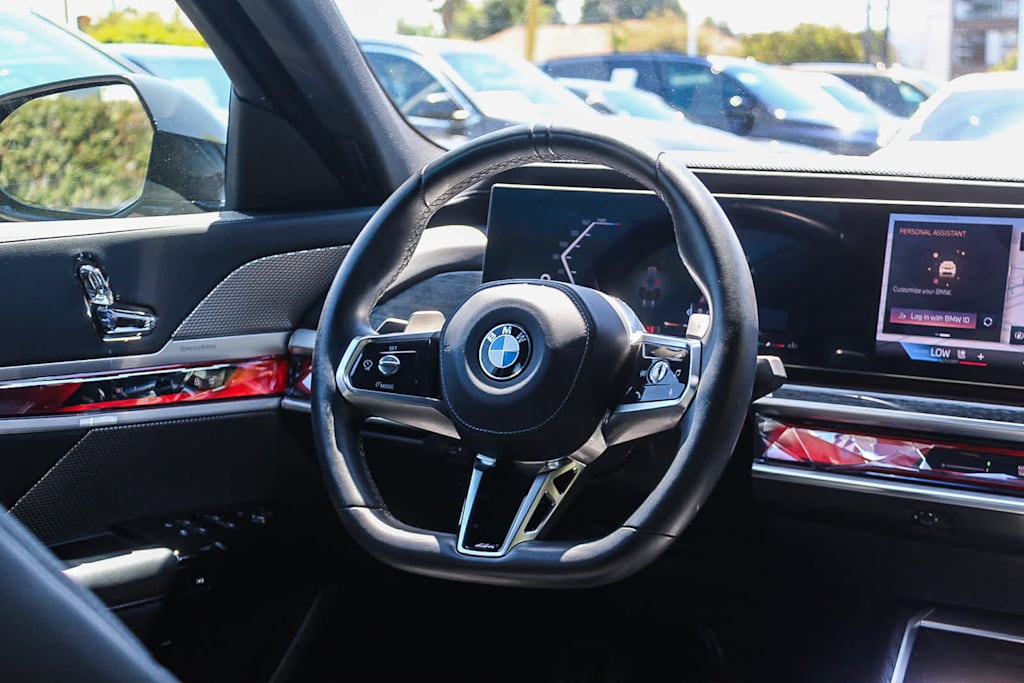Thumbnail: 2023 BMW 7 Series - 8