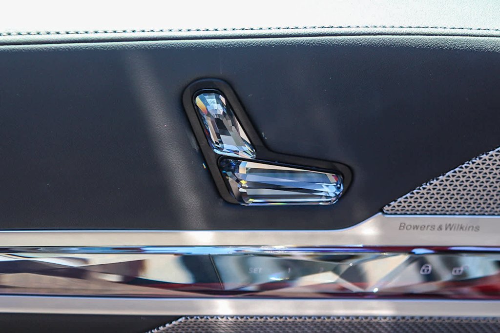 Thumbnail: 2023 BMW 7 Series - 23