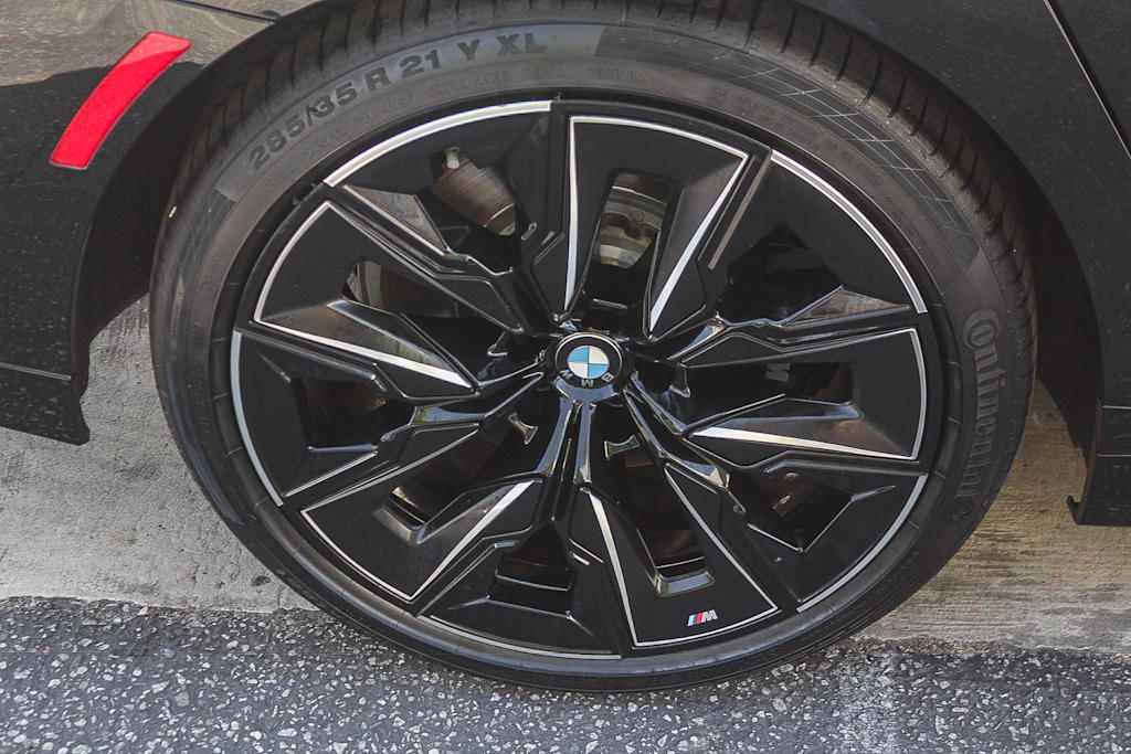 Thumbnail: 2023 BMW 7 Series - 7