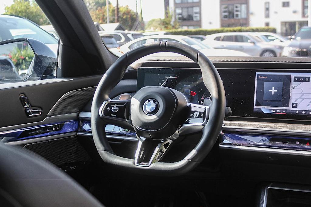 Thumbnail: 2023 BMW 7 Series - 9