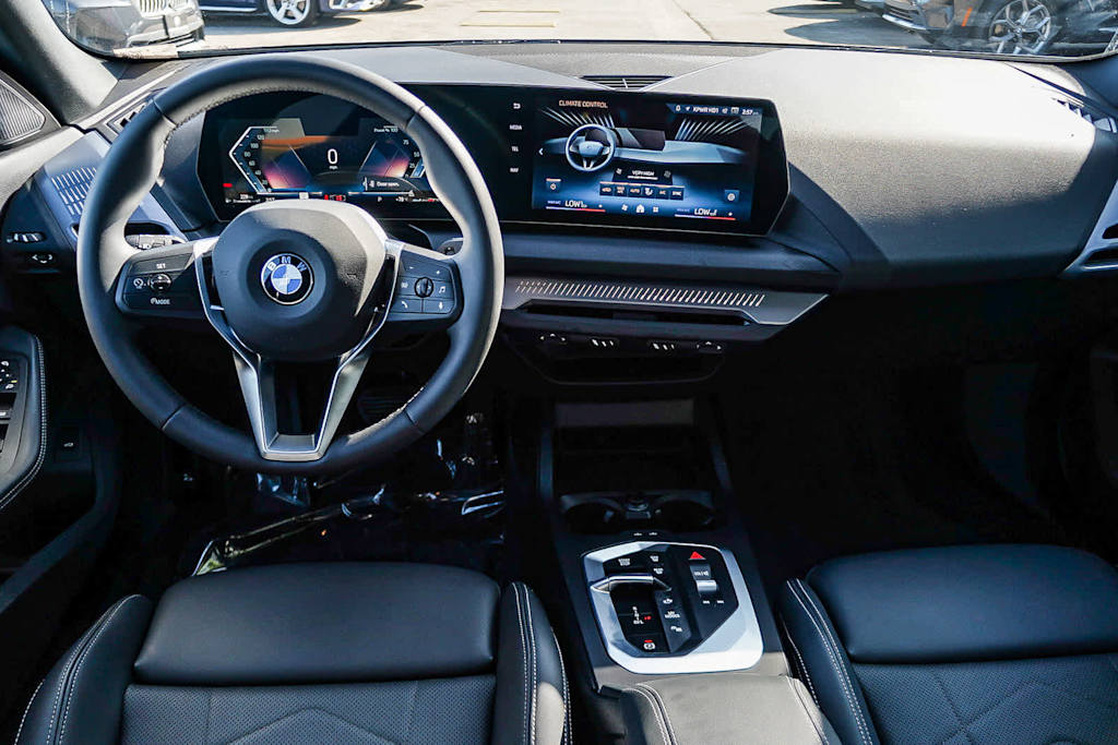 Thumbnail: 2025 BMW 2 Series - 2