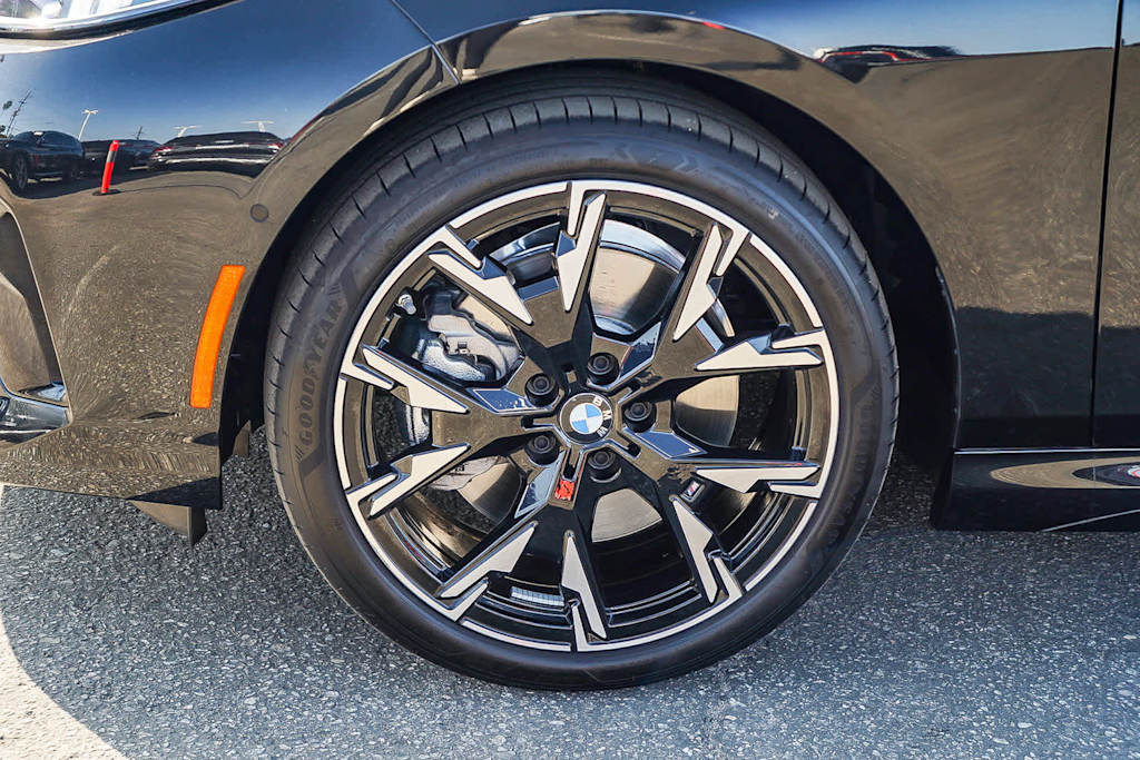 Thumbnail: 2025 BMW 2 Series - 7