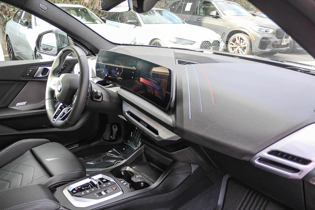 Thumbnail: 2025 BMW 2 Series - 11