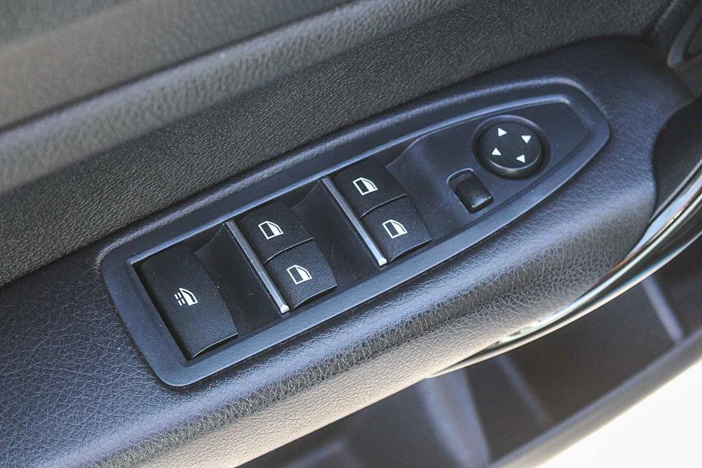 Thumbnail: 2018 BMW 2 Series - 24