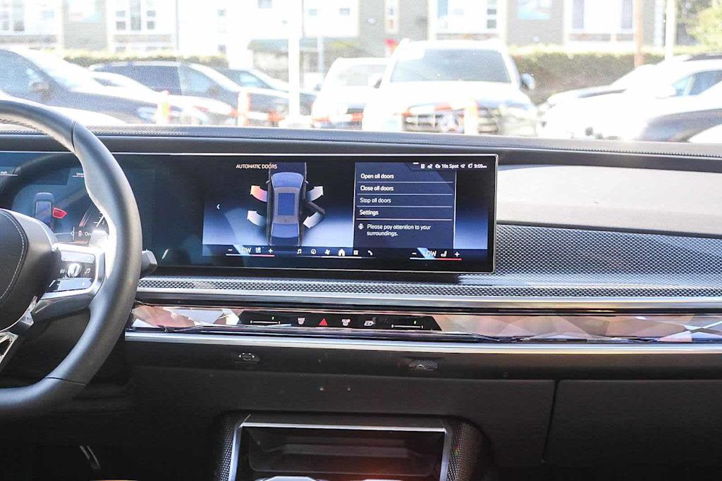 Thumbnail: 2025 BMW 7 Series - 13