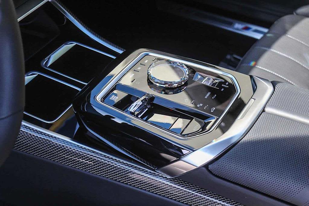 Thumbnail: 2025 BMW 7 Series - 23