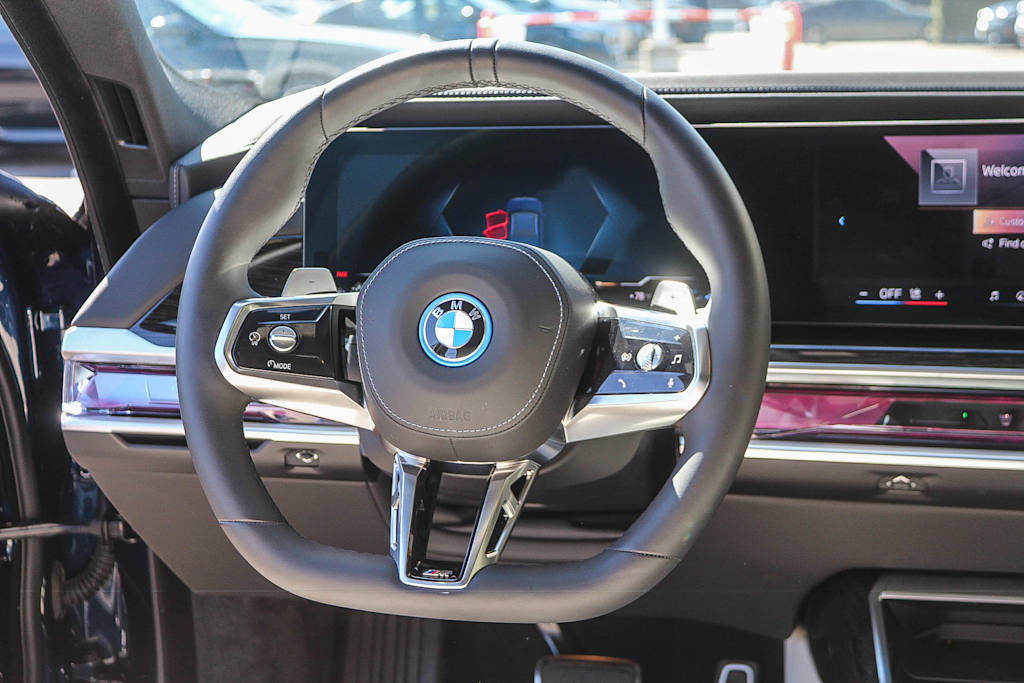 Thumbnail: 2026 BMW 7 Series - 9