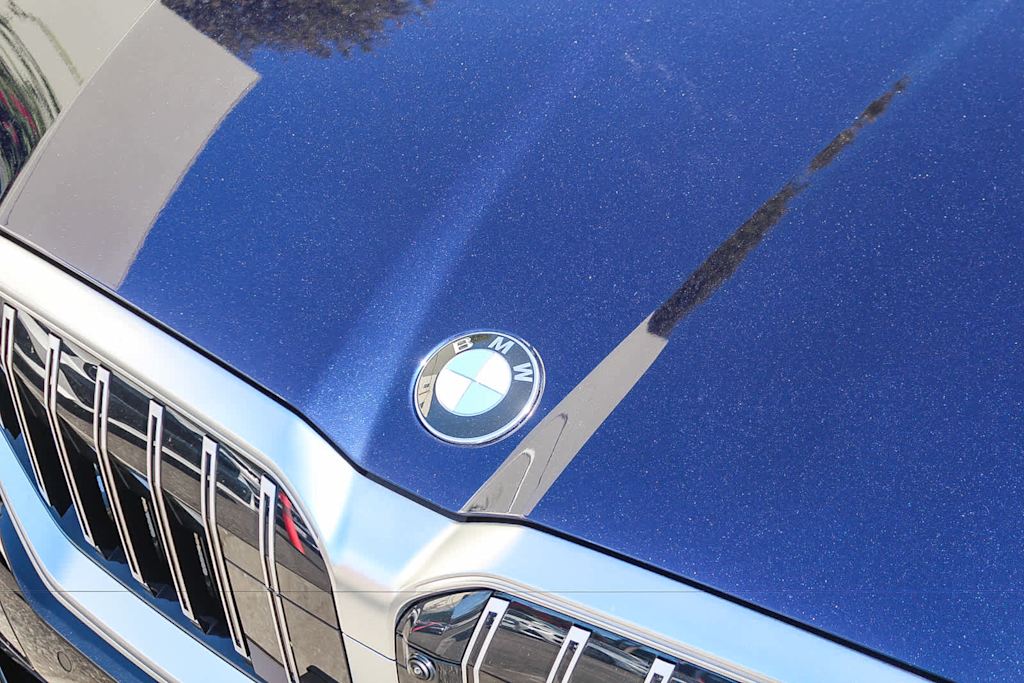 Thumbnail: 2026 BMW 5 Series - 21