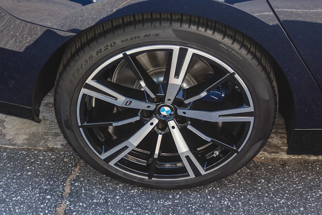 Thumbnail: 2026 BMW 5 Series - 6