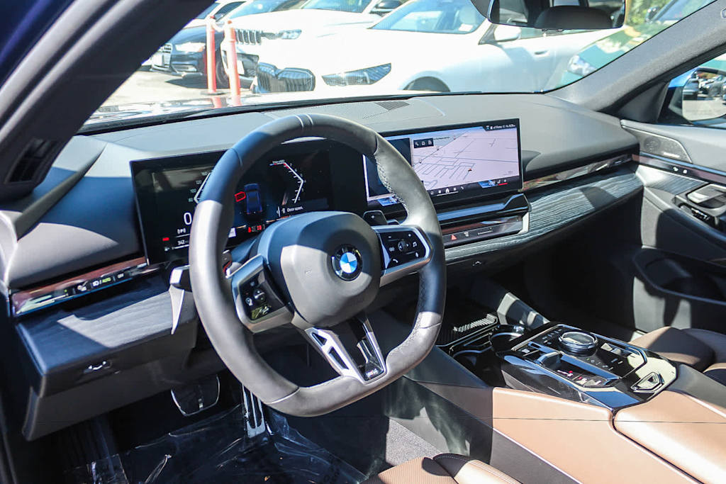 Thumbnail: 2026 BMW 5 Series - 12