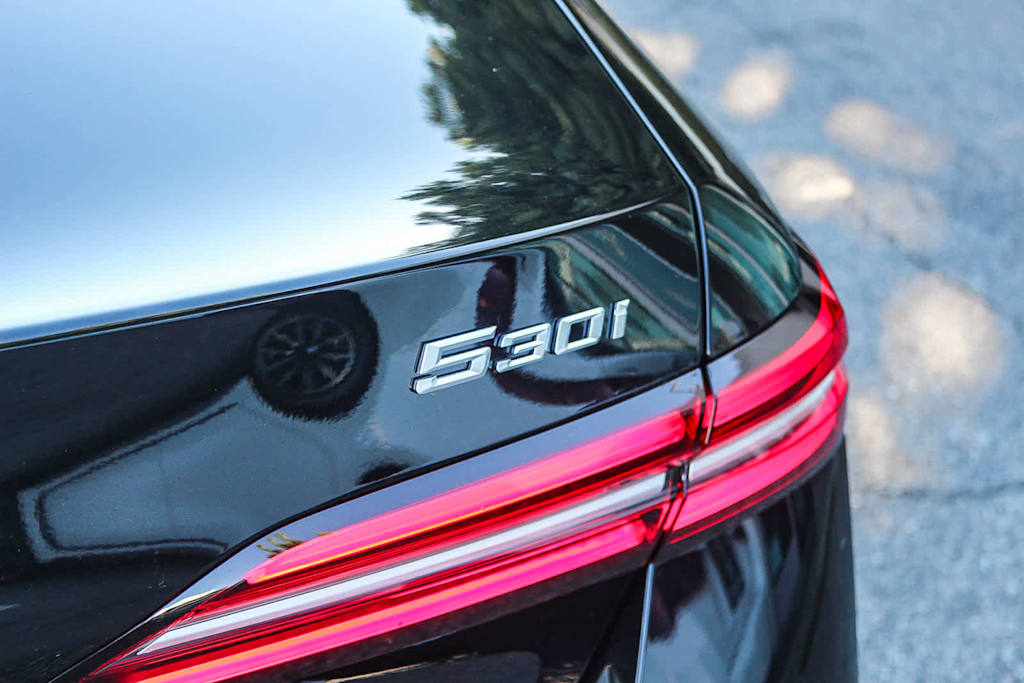 Thumbnail: 2026 BMW 5 Series - 26