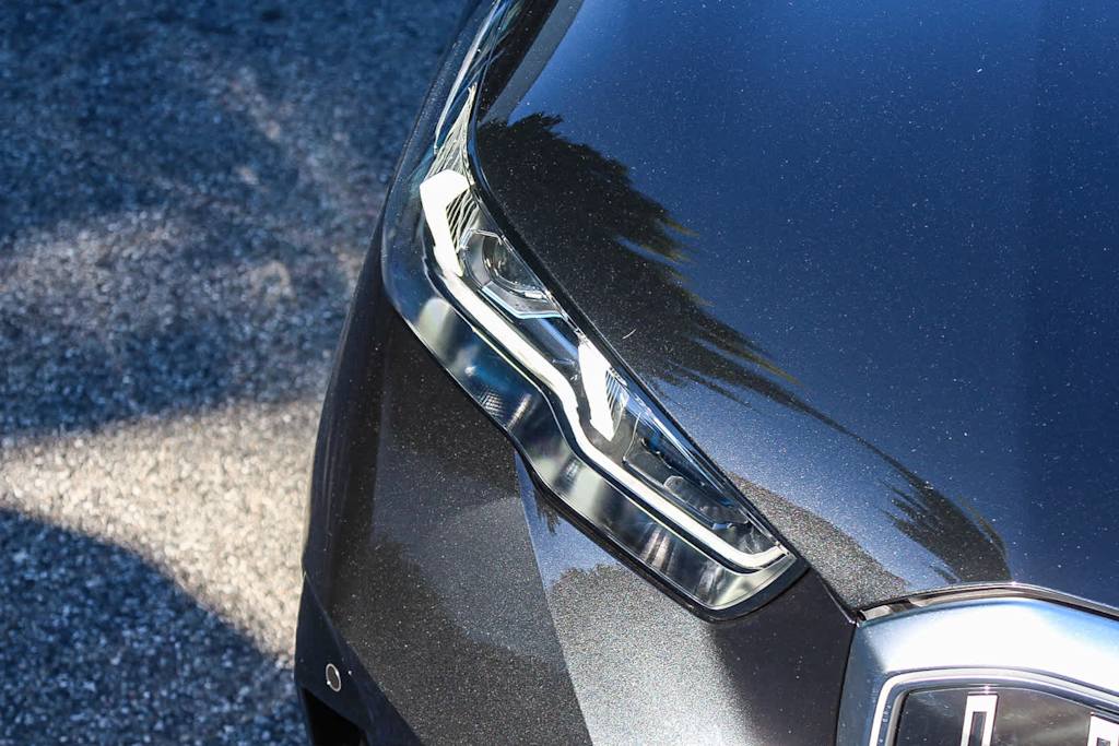 Thumbnail: 2026 BMW 5 Series - 6