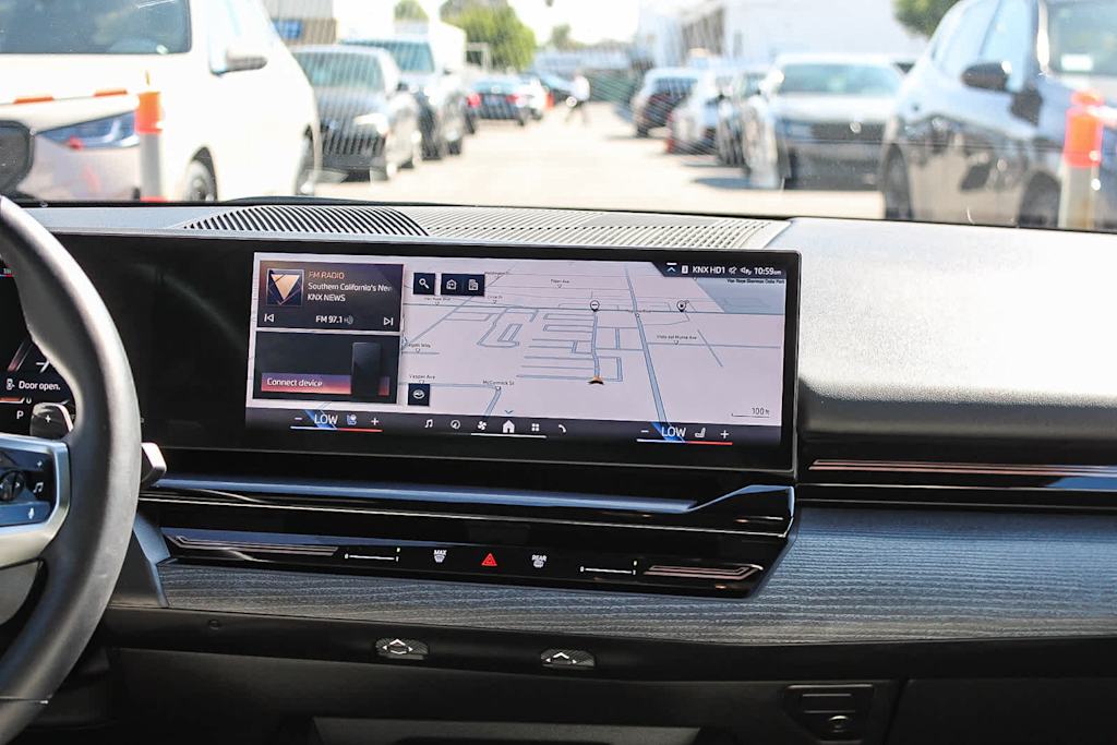 Thumbnail: 2025 BMW 5 Series - 11