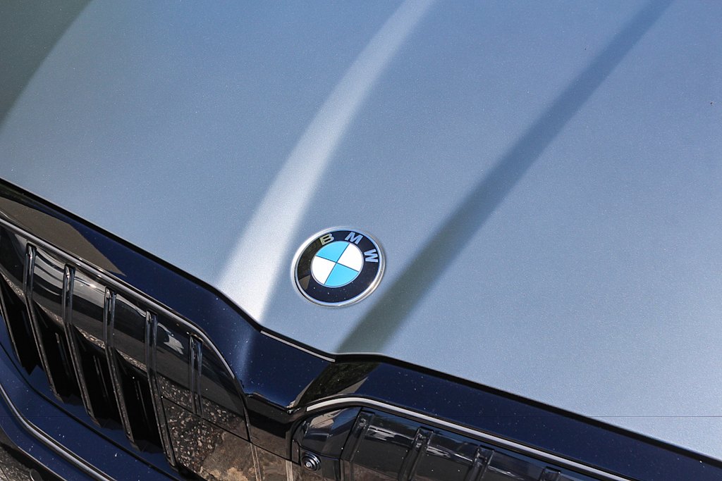 Thumbnail: 2026 BMW 5 Series - 6