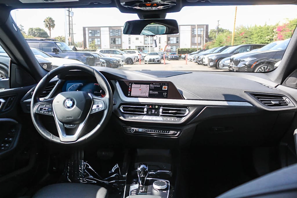 Thumbnail: 2023 BMW 2 Series - 2