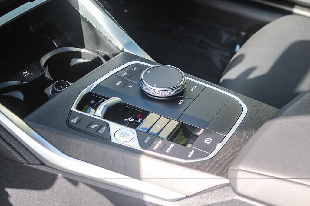 Thumbnail: 2024 BMW 4 Series - 11