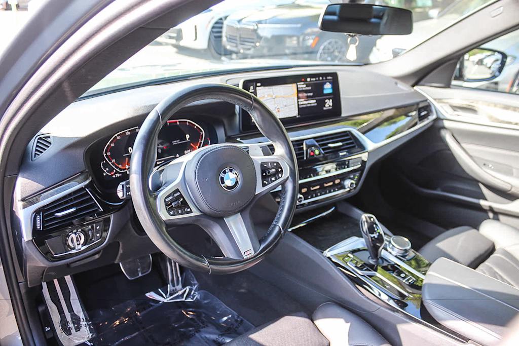 Thumbnail: 2023 BMW 5 Series - 12