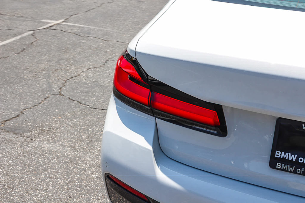 Thumbnail: 2023 BMW 5 Series - 20