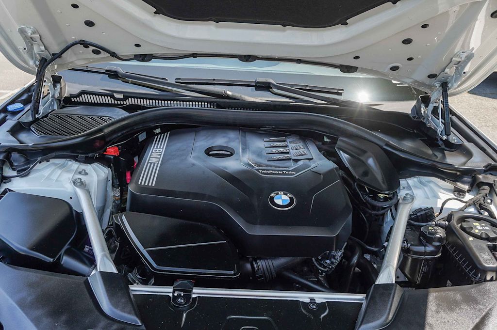 Thumbnail: 2023 BMW 5 Series - 8