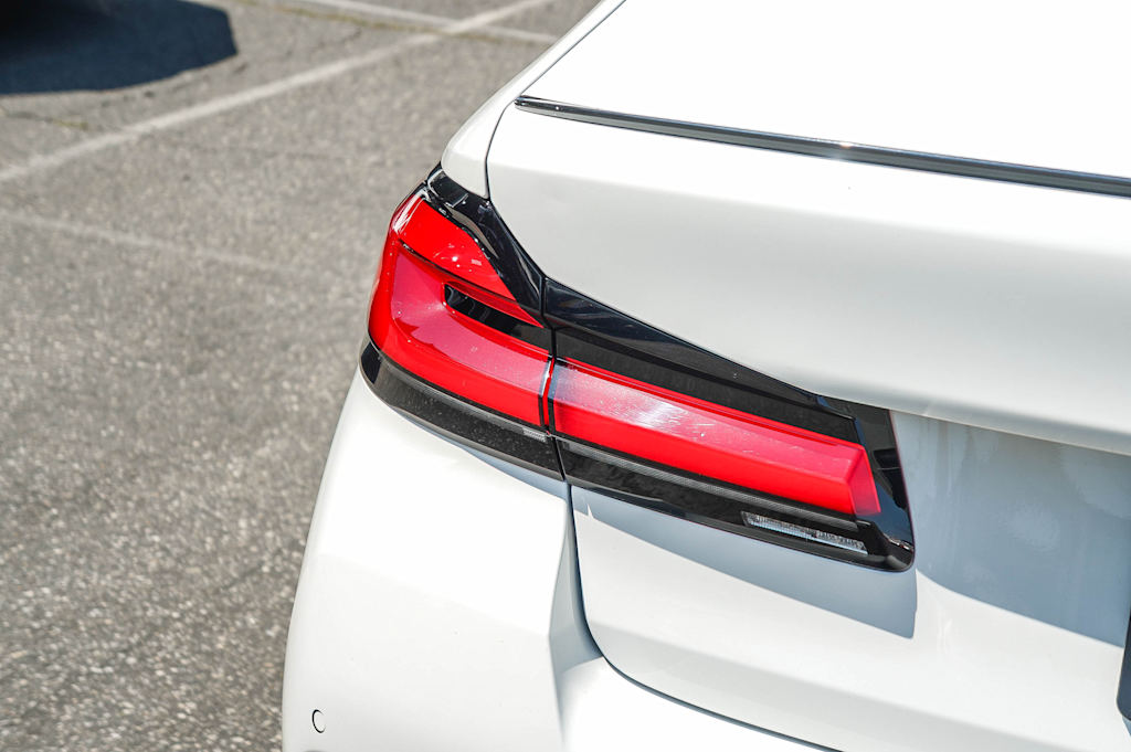Thumbnail: 2023 BMW 5 Series - 19