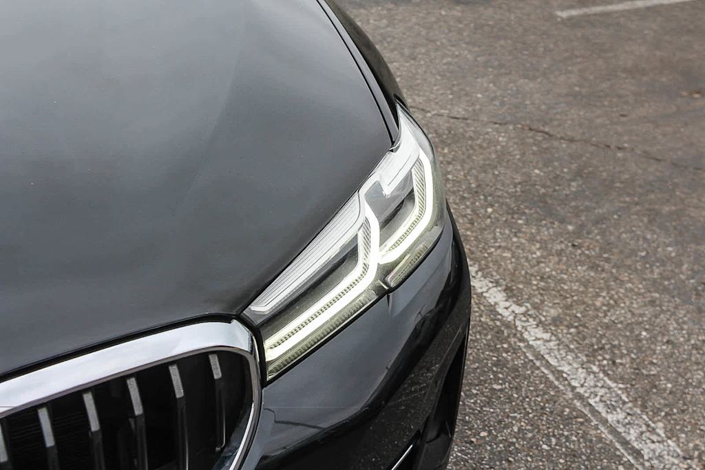 Thumbnail: 2021 BMW 5 Series - 6