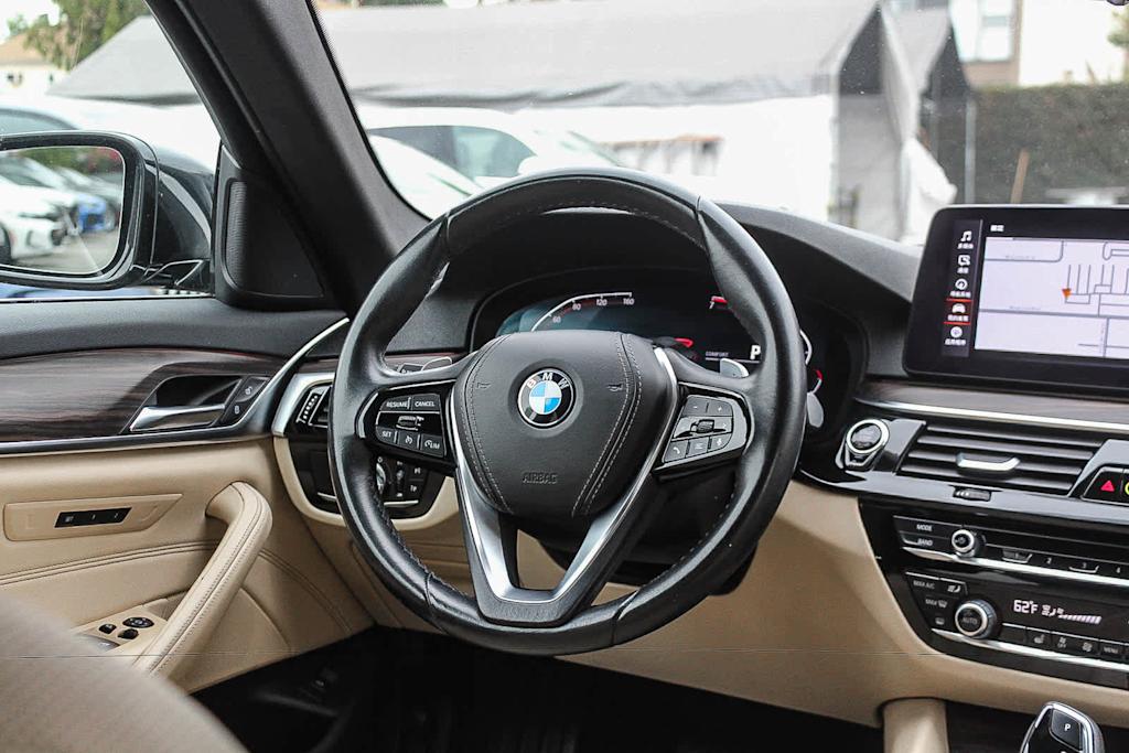 Thumbnail: 2021 BMW 5 Series - 9
