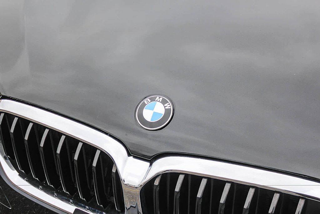 Thumbnail: 2021 BMW 5 Series - 21
