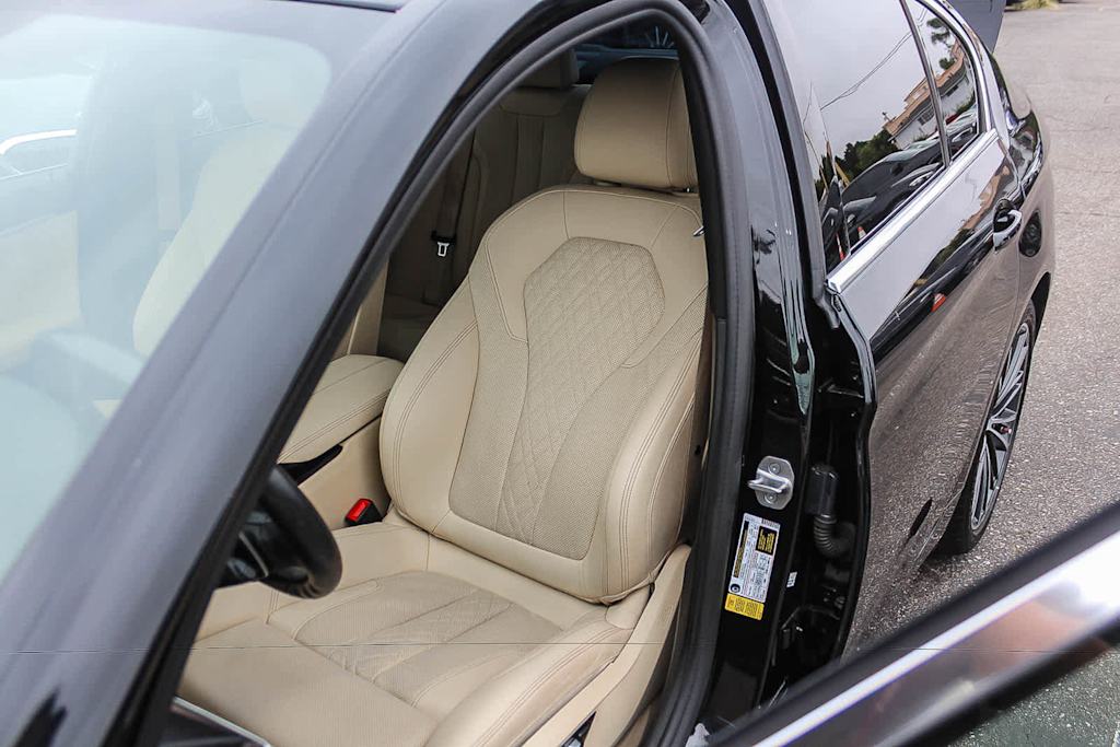 Thumbnail: 2021 BMW 5 Series - 27