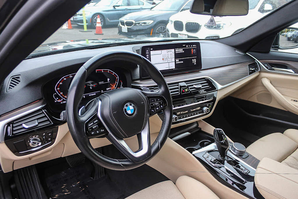 Thumbnail: 2021 BMW 5 Series - 12