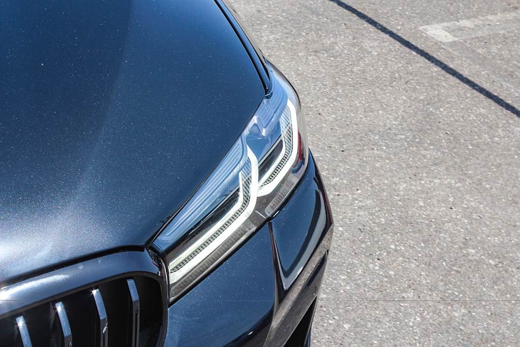 Thumbnail: 2023 BMW 5 Series - 6