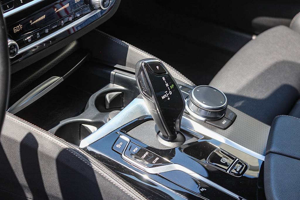 Thumbnail: 2023 BMW 5 Series - 14