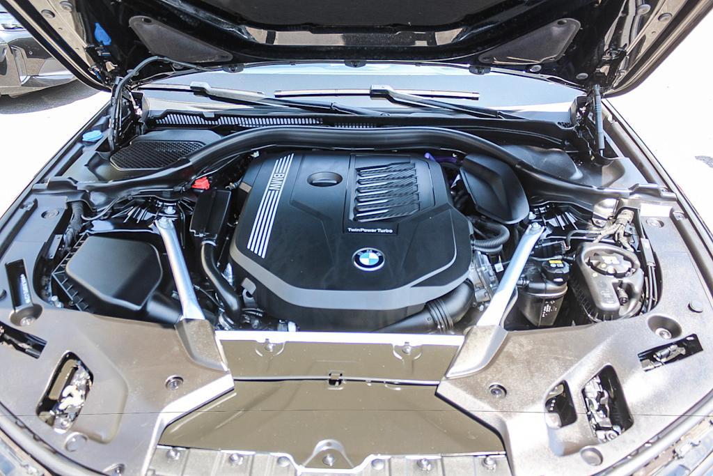 Thumbnail: 2023 BMW 5 Series - 8
