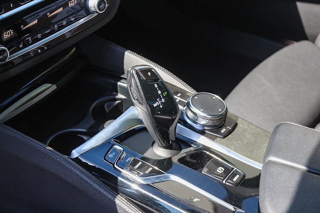 Thumbnail: 2023 BMW 5 Series - 14
