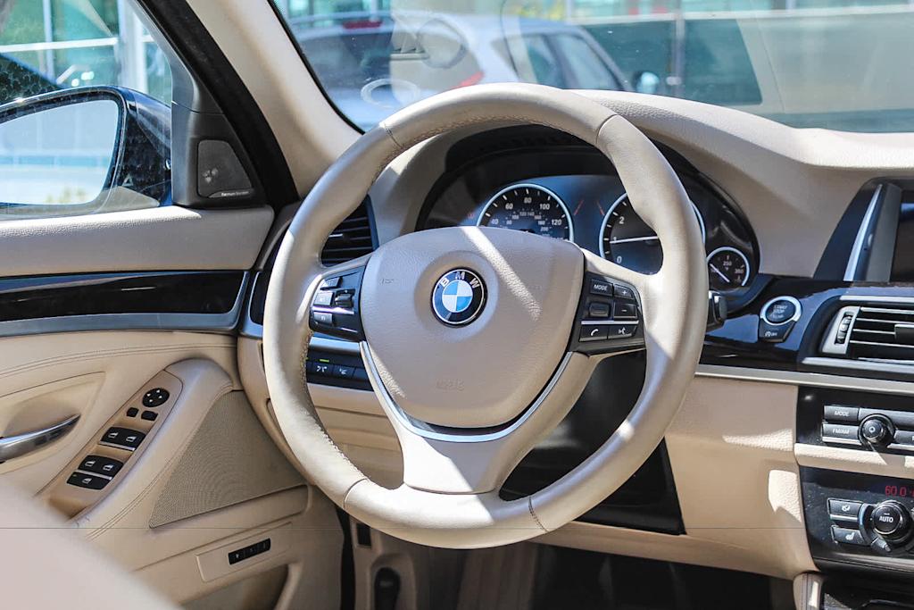 Thumbnail: 2014 BMW 5 Series - 11