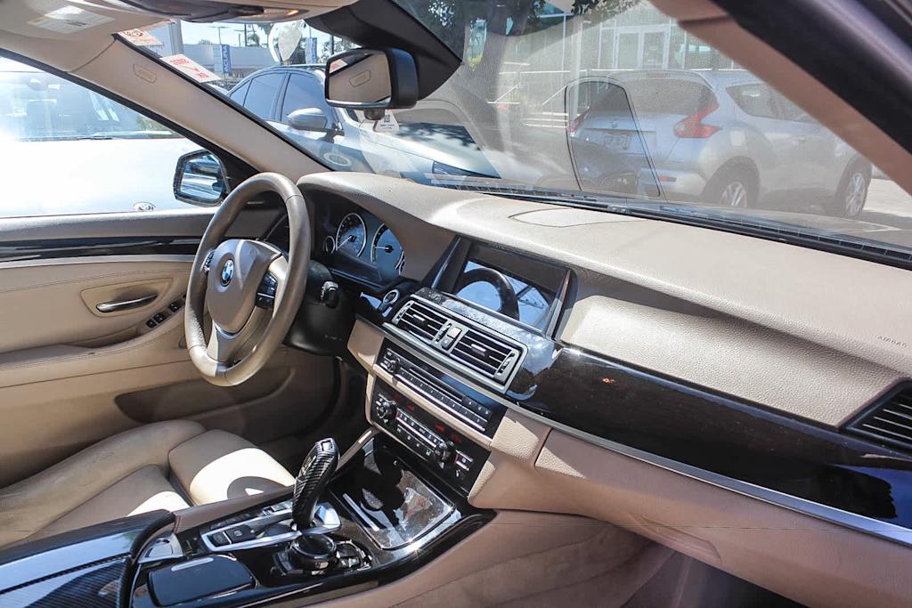Thumbnail: 2014 BMW 5 Series - 12
